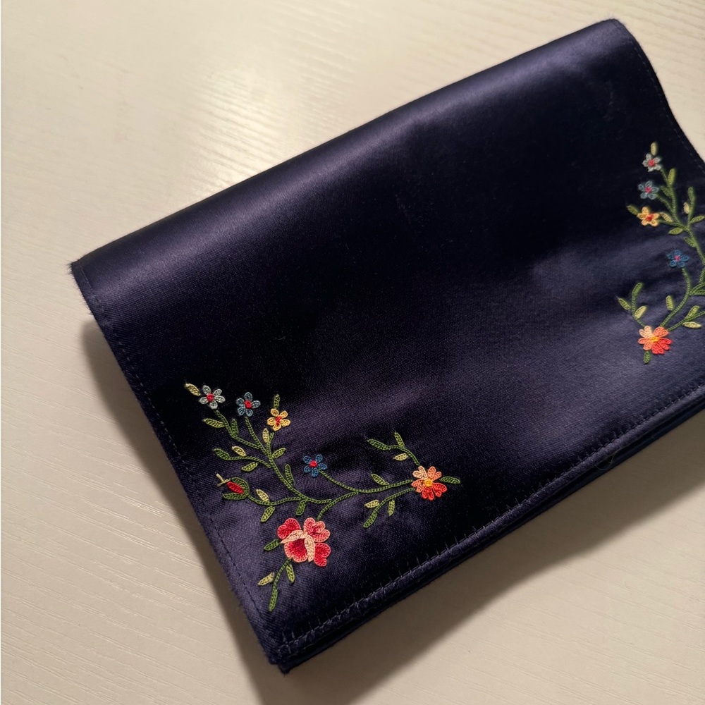 Vintage Embroidered Satin Clutch